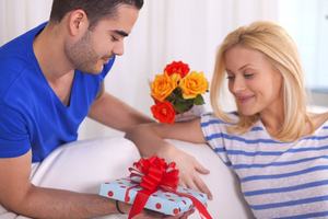 Описание подарков жене на рождение ребёнка
